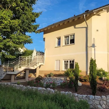 Mia Апартаменты